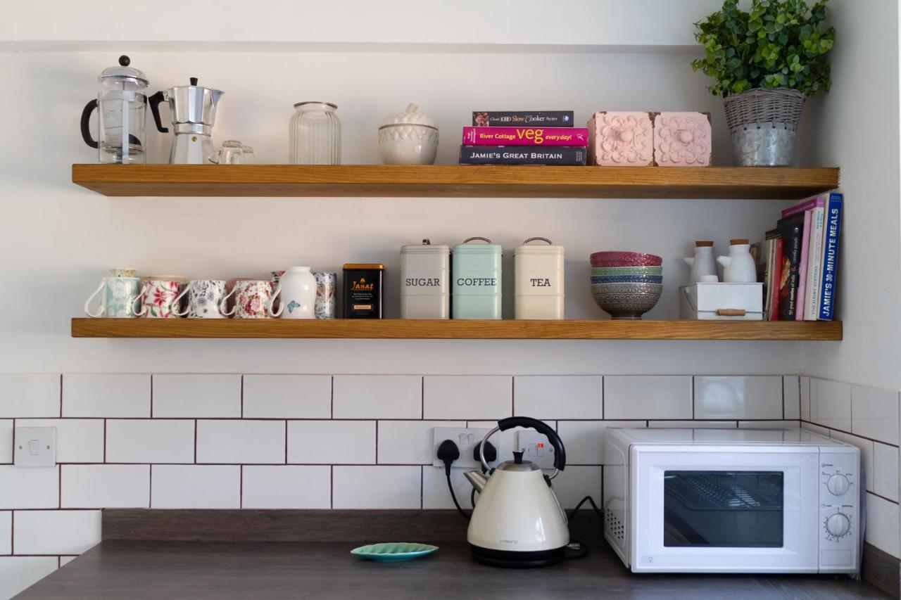 Celias Apartment Leek Bagian luar foto